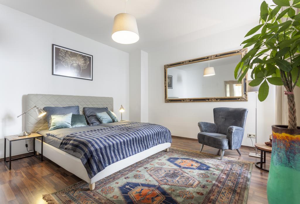 The Rheinsberger - Cosy 2Br One Living Room Up To 6 Berlim Exterior foto