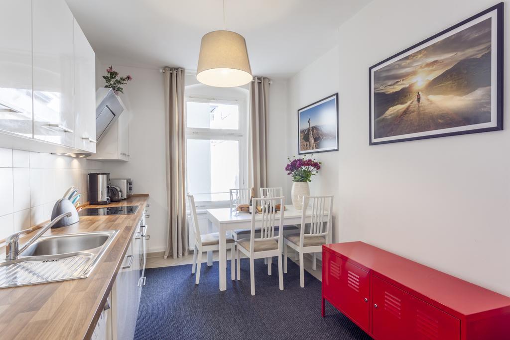 The Rheinsberger - Cosy 2Br One Living Room Up To 6 Berlim Exterior foto